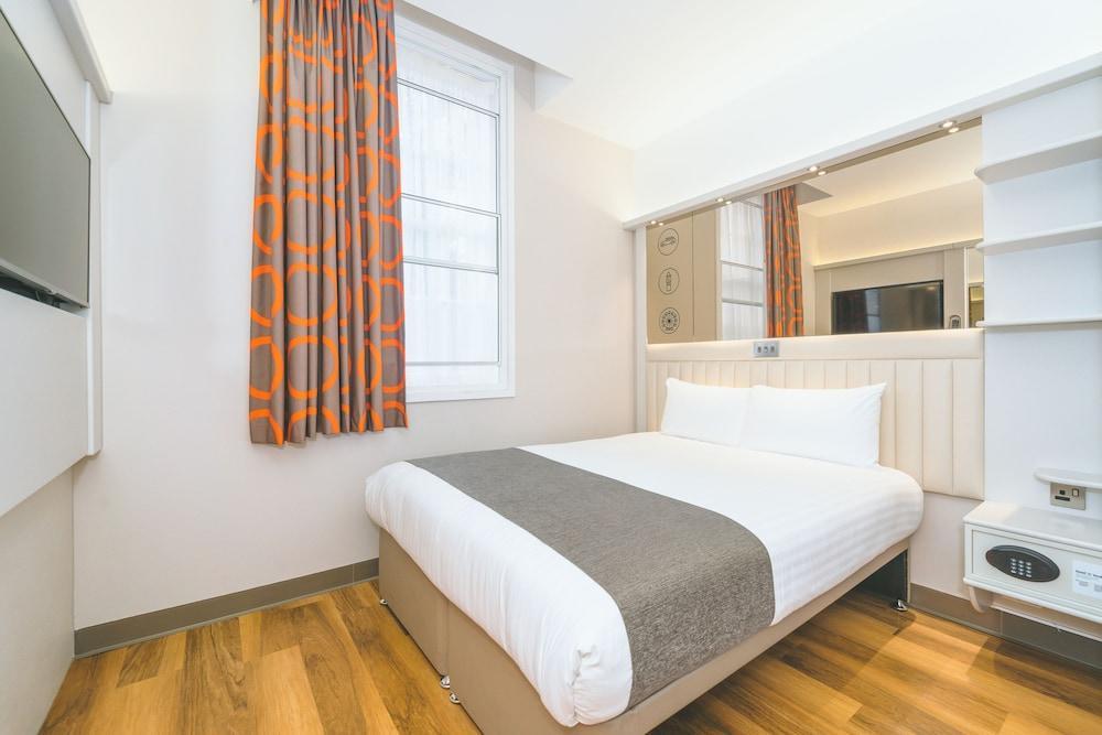 Point A Canary Wharf 3* Londen